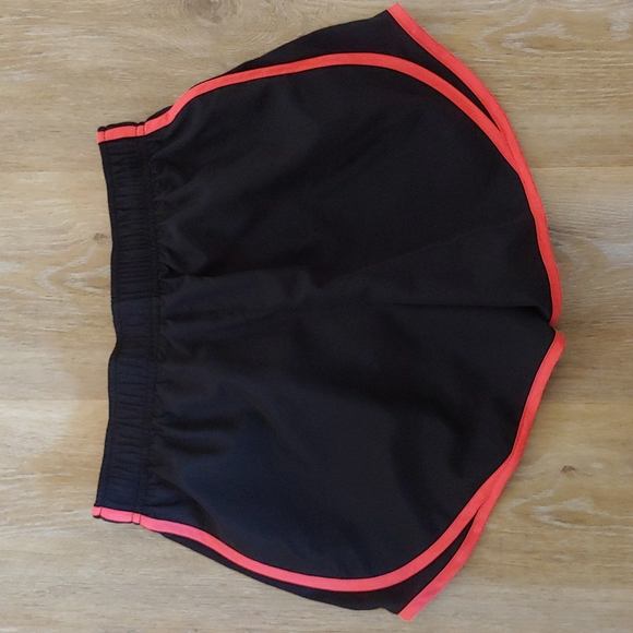 NWT Nike Women's Tempo Dry Core 3'' Lined Running Shorts - Picture 3 of 4